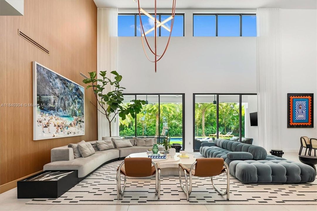 最近租的: $30,000 (6 贝兹, 8 浴室, 5694 平方英尺)