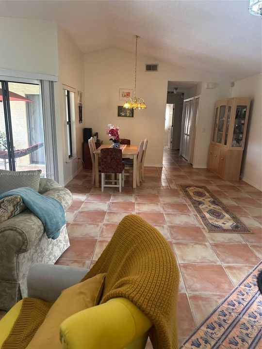 Activo con contrato: $459,000 (3 camas, 2 baños, 0 Pies cuadrados)