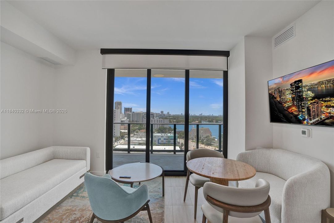 En Venta: $1,780,000 (2 camas, 2 baños, 802 Pies cuadrados)