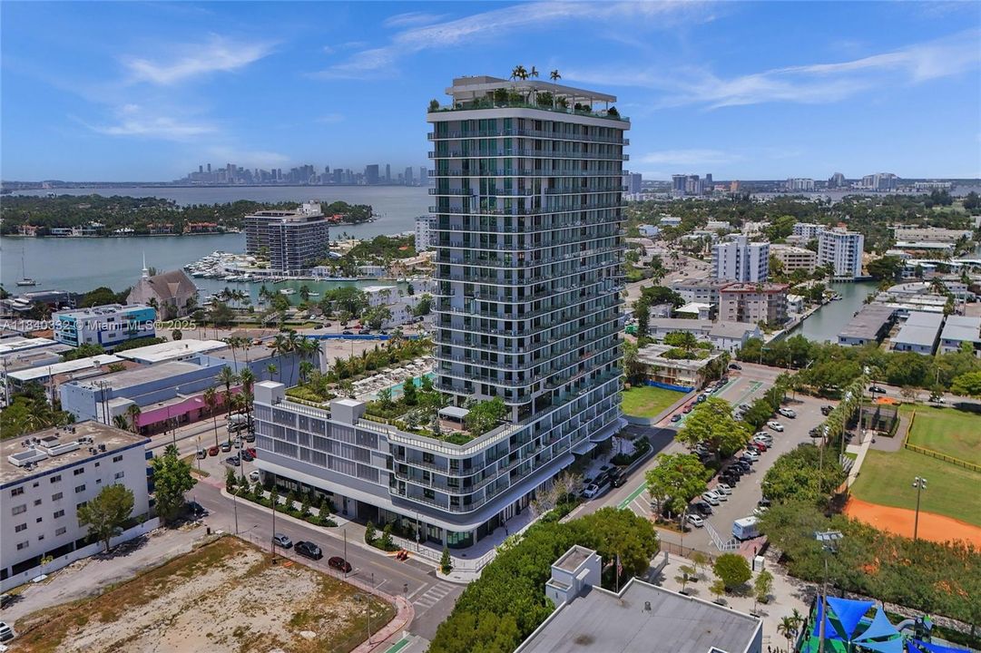 En Venta: $1,780,000 (2 camas, 2 baños, 802 Pies cuadrados)