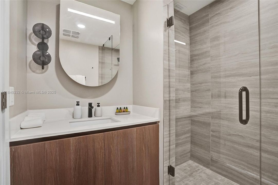 En Venta: $1,780,000 (2 camas, 2 baños, 802 Pies cuadrados)