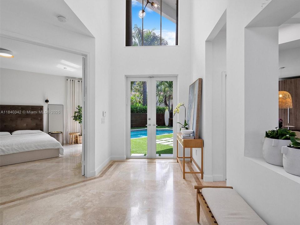 Recently Rented: $12,000 (6 beds, 4 baths, 3335 Square Feet)