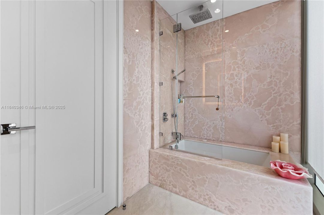 For Sale: $25,000,000 (6 beds, 9 baths, 7652 Square Feet)