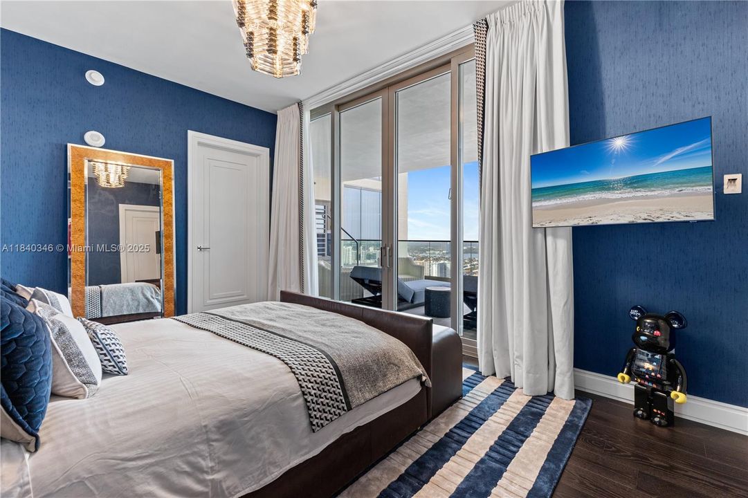 For Sale: $25,000,000 (6 beds, 9 baths, 7652 Square Feet)