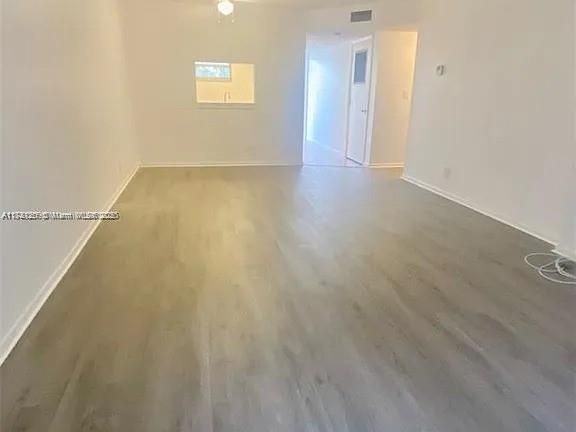 Недавно арендовано: $1,699 (2 спален, 2 ванн, 990 Квадратных фут)