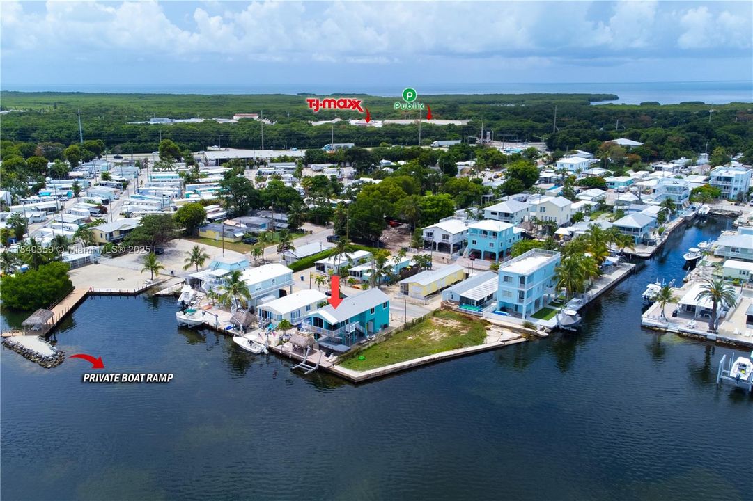 最近售出: $1,500,000 (2 贝兹, 2 浴室, 1000 平方英尺)