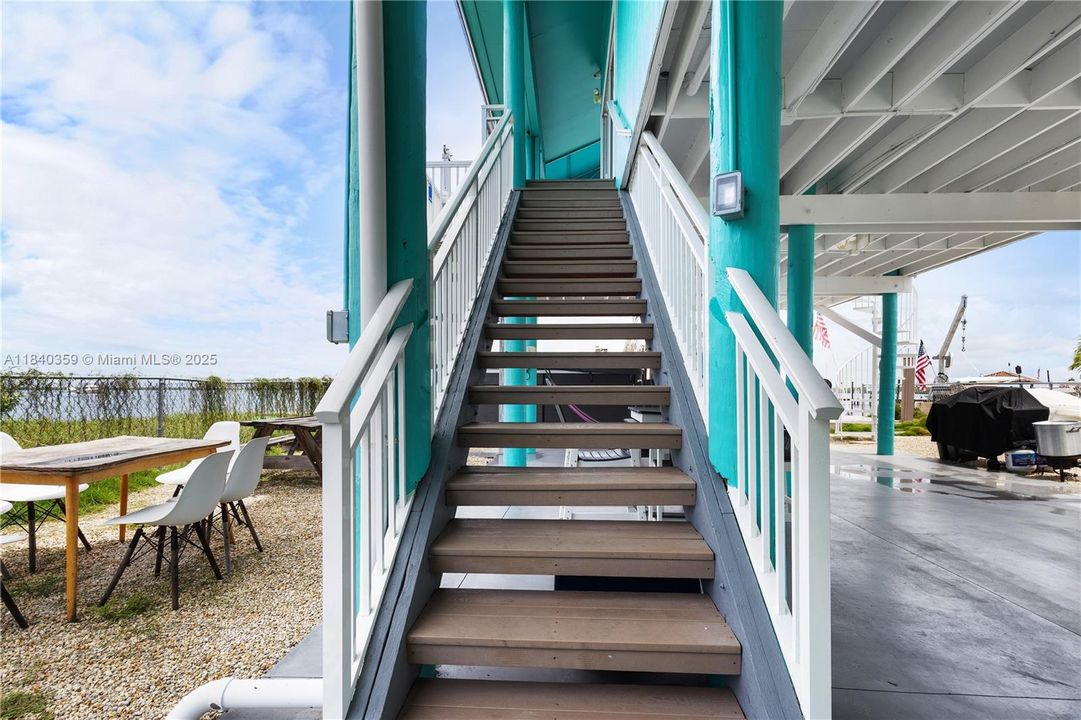 最近售出: $1,500,000 (2 贝兹, 2 浴室, 1000 平方英尺)