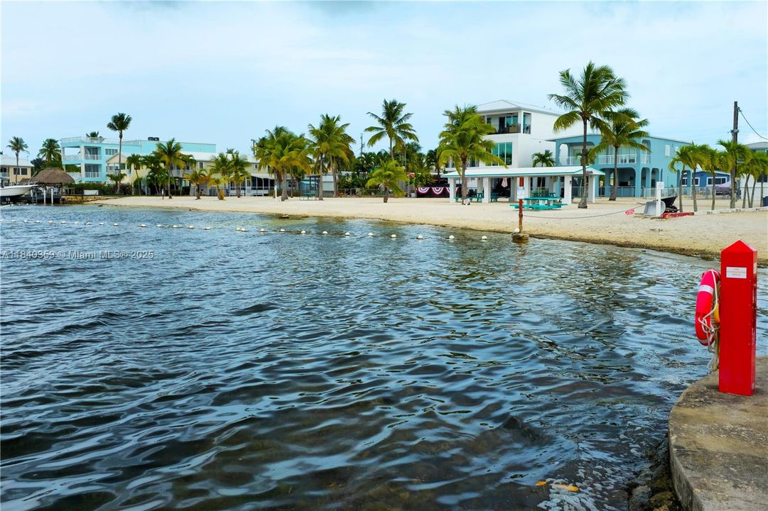 最近售出: $1,500,000 (2 贝兹, 2 浴室, 1000 平方英尺)