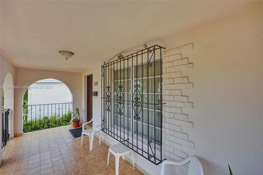 Vendido Recientemente: $475,000 (2 camas, 1 baños, 1150 Pies cuadrados)