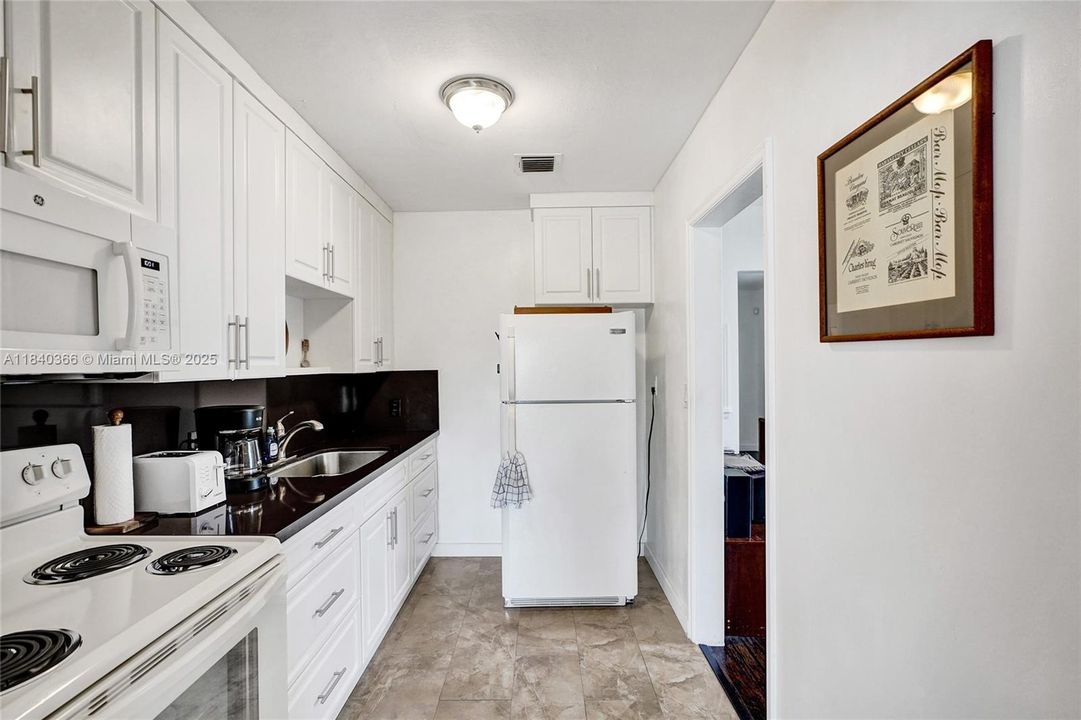 Vendido Recientemente: $475,000 (2 camas, 1 baños, 1150 Pies cuadrados)