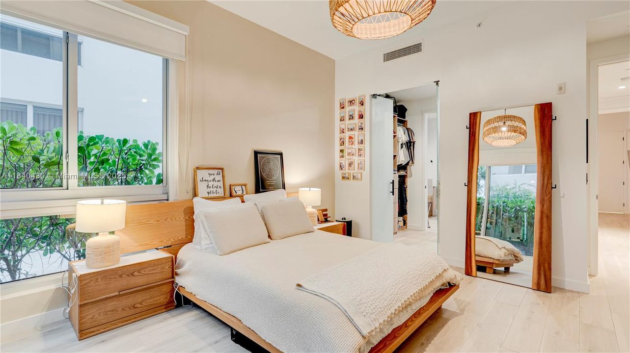 待售: $1,075,000 (2 贝兹, 2 浴室, 1474 平方英尺)