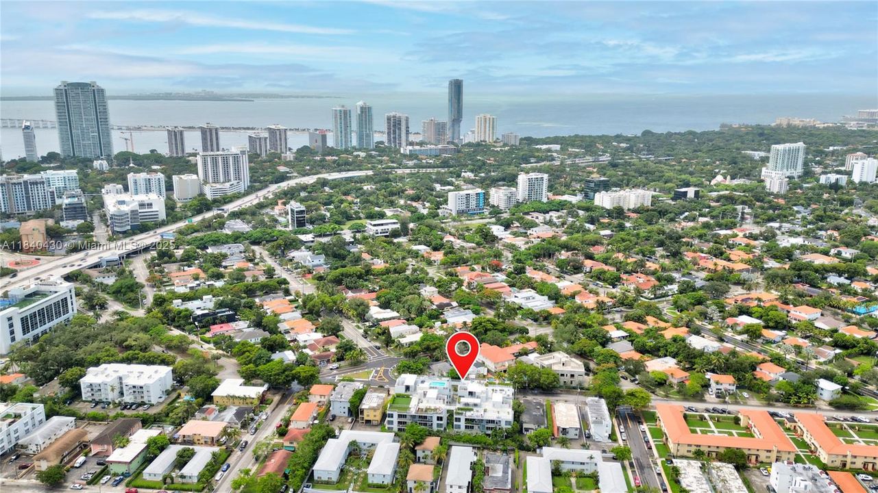 待售: $1,075,000 (2 贝兹, 2 浴室, 1474 平方英尺)