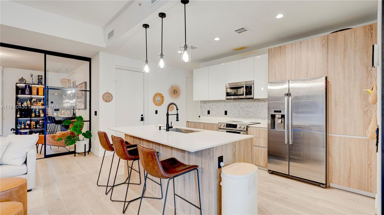 待售: $1,075,000 (2 贝兹, 2 浴室, 1474 平方英尺)