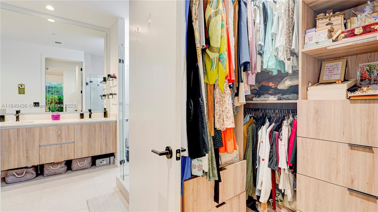 待售: $1,075,000 (2 贝兹, 2 浴室, 1474 平方英尺)