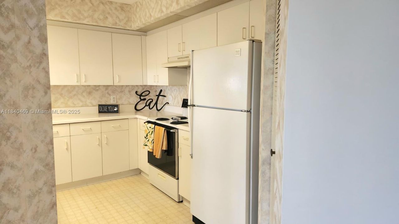 Vendido Recientemente: $140,000 (1 camas, 1 baños, 1056 Pies cuadrados)