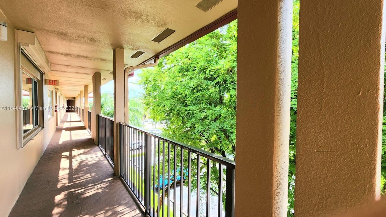 Vendido Recientemente: $140,000 (1 camas, 1 baños, 1056 Pies cuadrados)