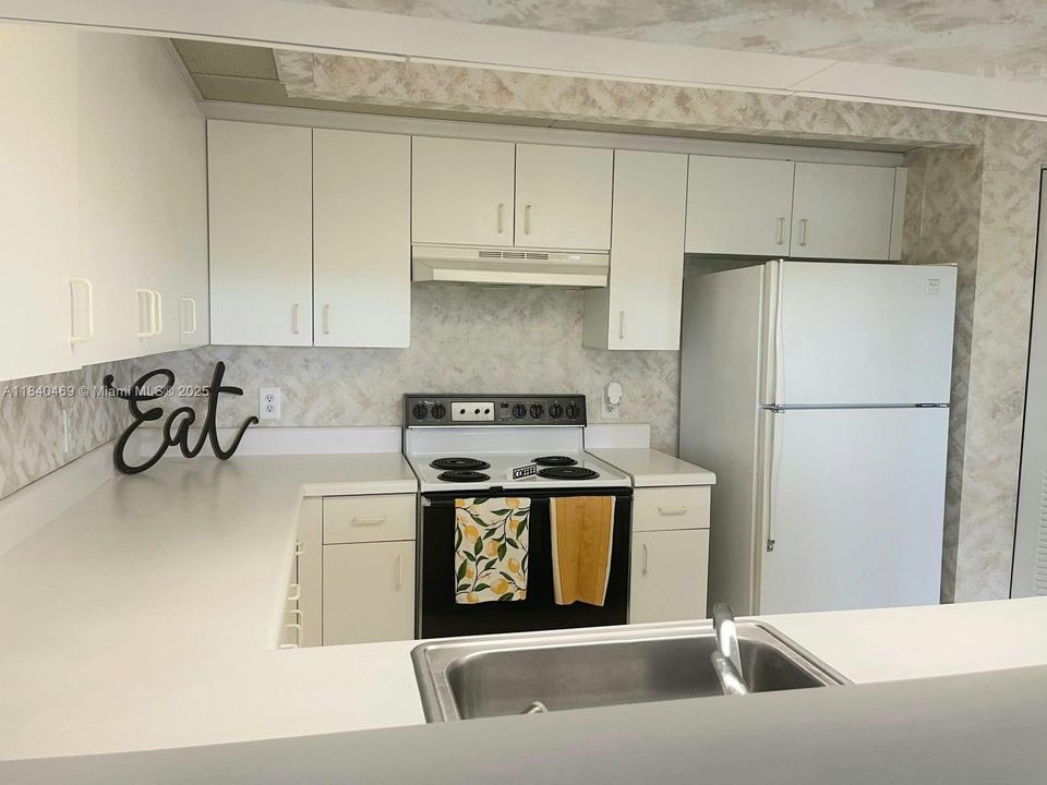 Vendido Recientemente: $140,000 (1 camas, 1 baños, 1056 Pies cuadrados)