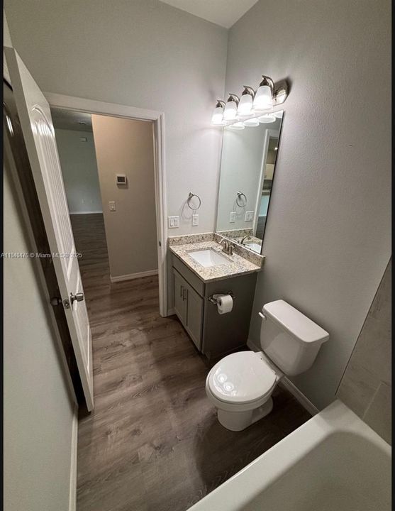 待售: $600,000 (0 贝兹, 0 浴室, 3006 平方英尺)