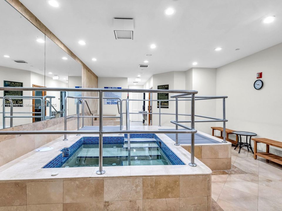 На продажу: $1,690,000 (3 спален, 3 ванн, 1750 Квадратных фут)