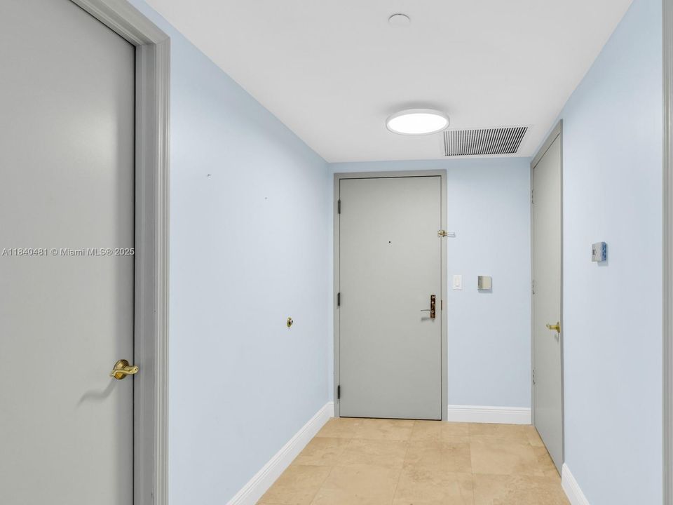 На продажу: $1,690,000 (3 спален, 3 ванн, 1750 Квадратных фут)