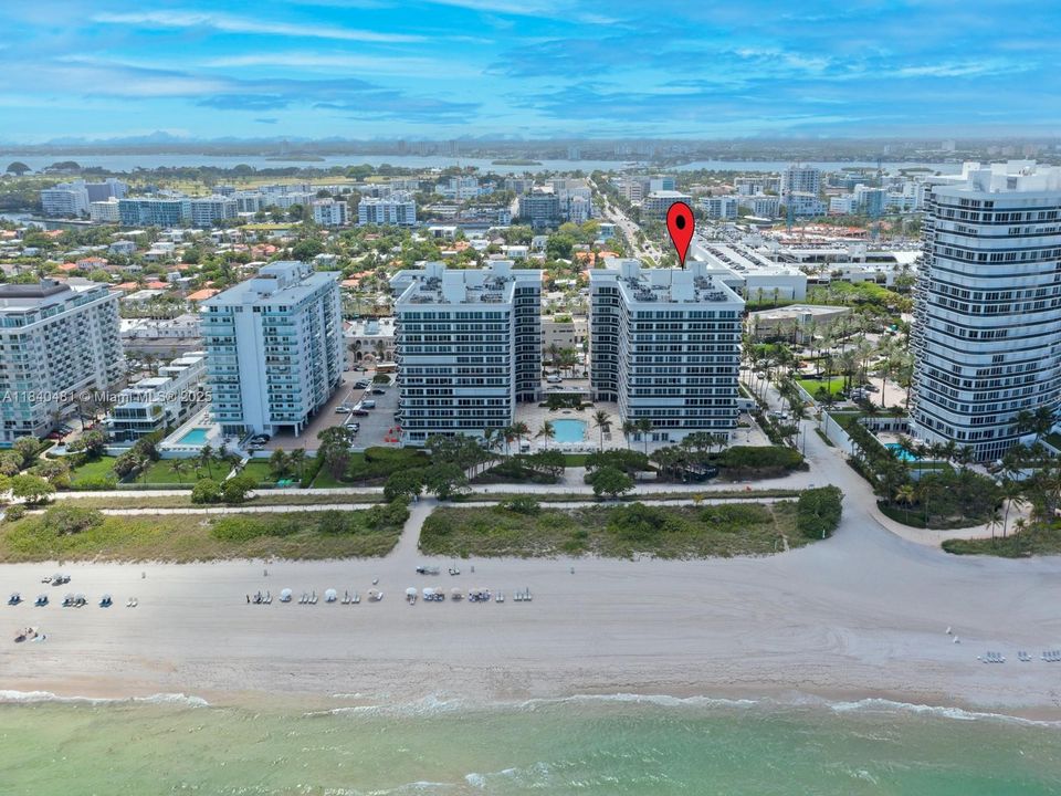 На продажу: $1,690,000 (3 спален, 3 ванн, 1750 Квадратных фут)