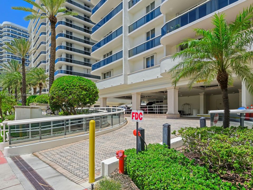 На продажу: $1,690,000 (3 спален, 3 ванн, 1750 Квадратных фут)