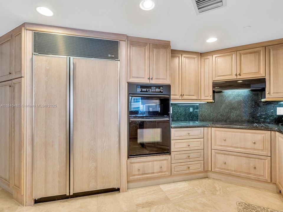 На продажу: $1,690,000 (3 спален, 3 ванн, 1750 Квадратных фут)