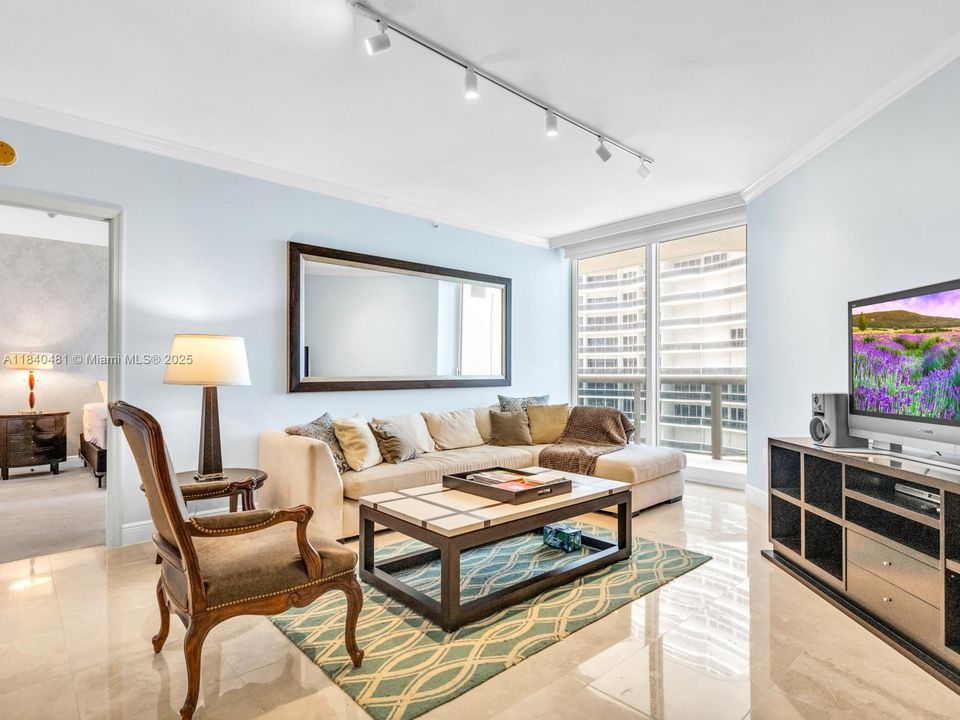 На продажу: $1,690,000 (3 спален, 3 ванн, 1750 Квадратных фут)