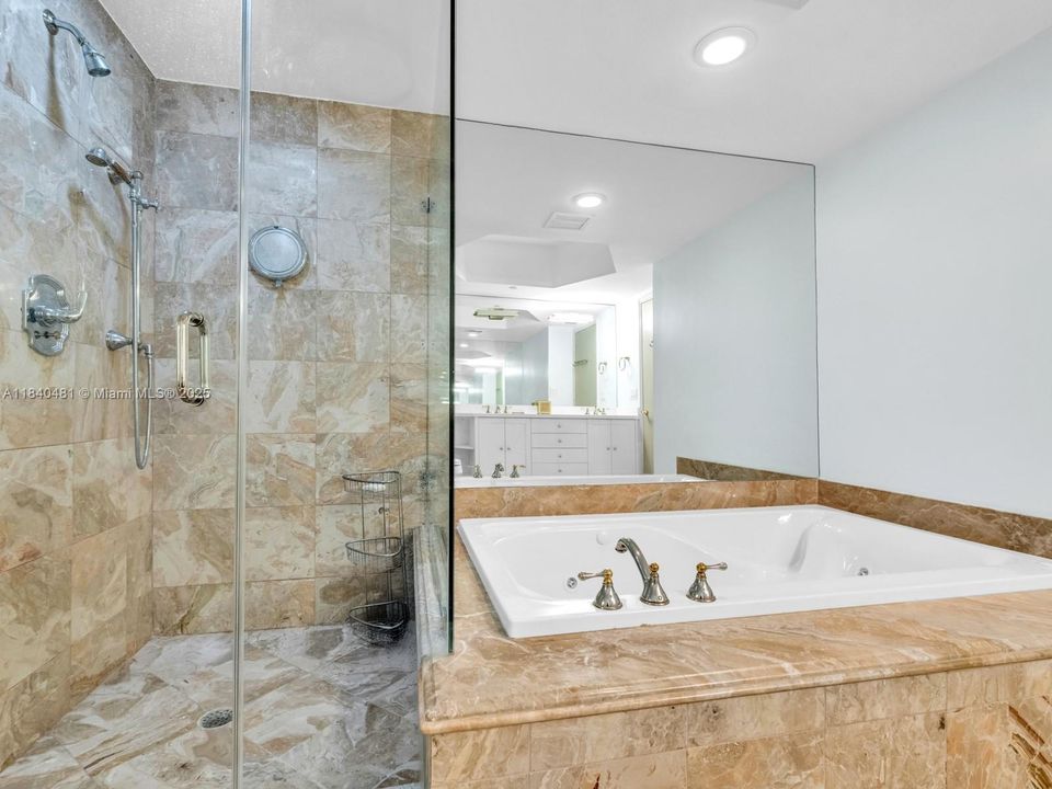 На продажу: $1,690,000 (3 спален, 3 ванн, 1750 Квадратных фут)