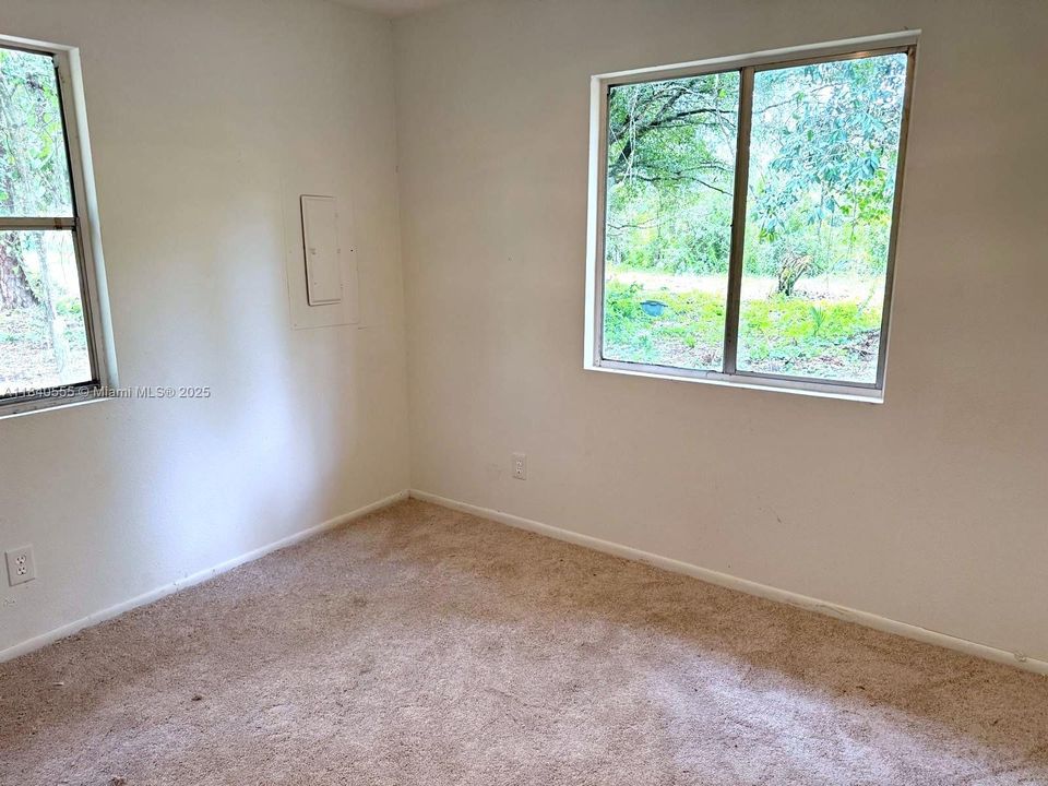 Vendido Recientemente: $229,950 (3 camas, 1 baños, 0 Pies cuadrados)