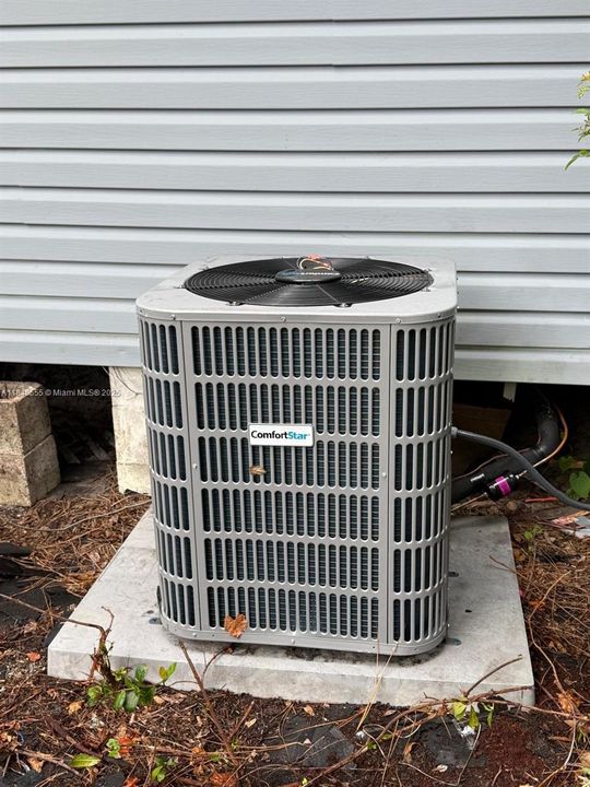 Vendido Recientemente: $229,950 (3 camas, 1 baños, 0 Pies cuadrados)