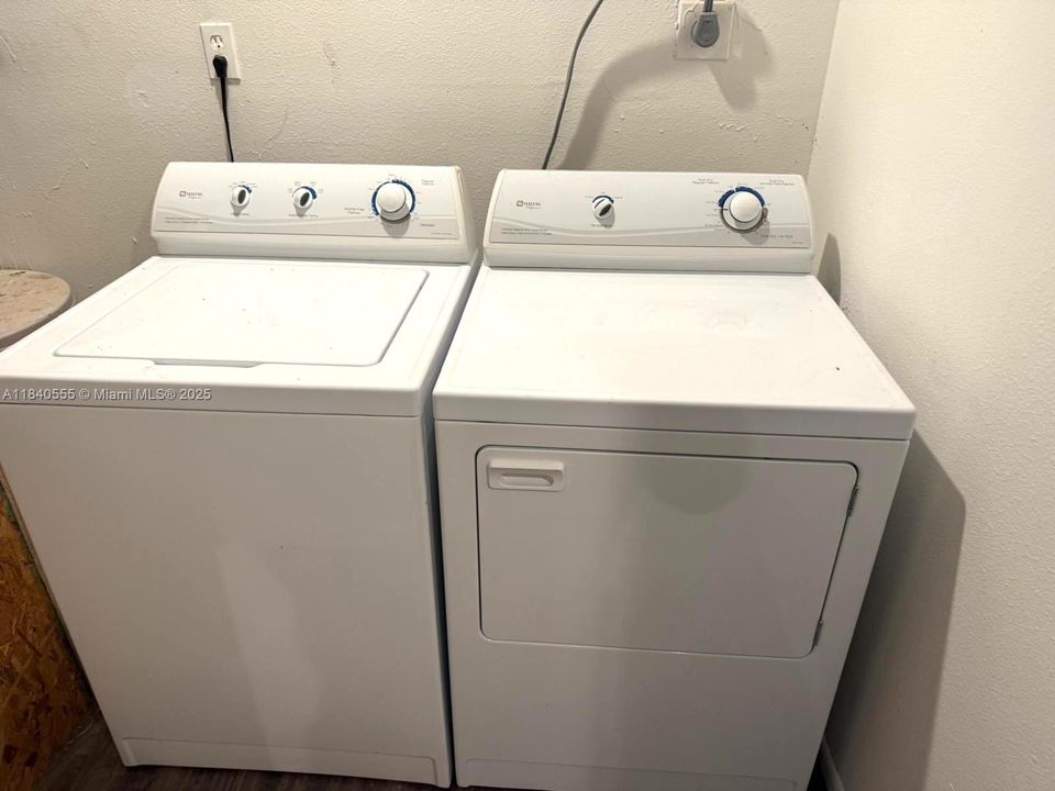 Vendido Recientemente: $229,950 (3 camas, 1 baños, 0 Pies cuadrados)