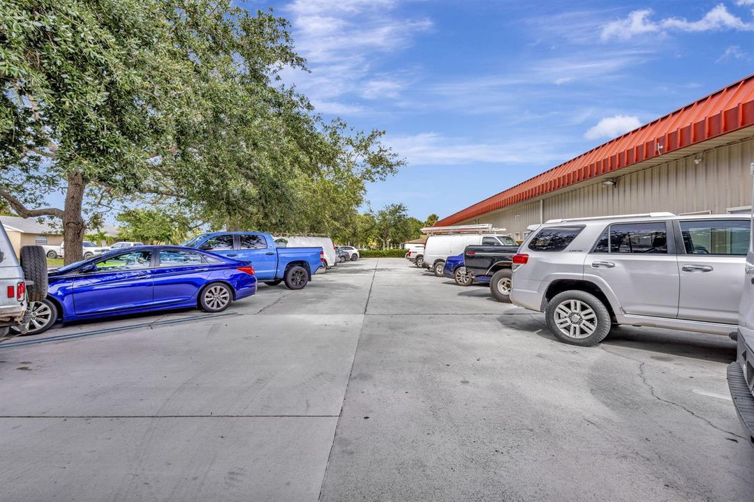 FRONT PARKING