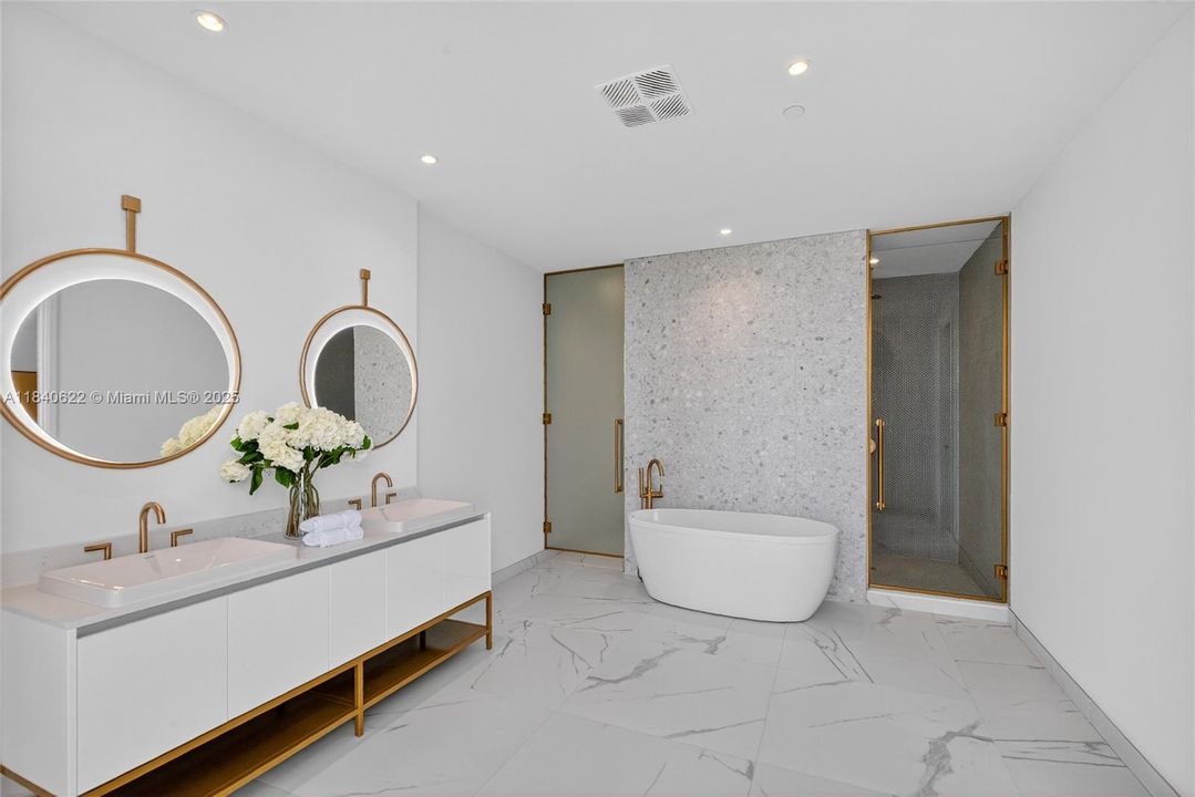 待售: $14,998,000 (4 贝兹, 4 浴室, 4812 平方英尺)