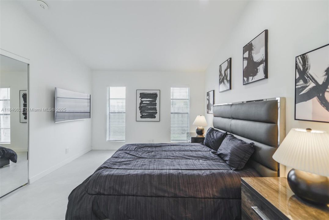 最近售出: $789,000 (5 贝兹, 3 浴室, 2263 平方英尺)