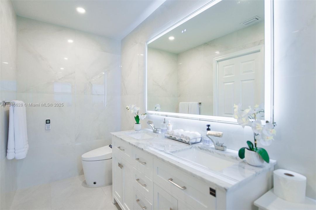 最近售出: $789,000 (5 贝兹, 3 浴室, 2263 平方英尺)