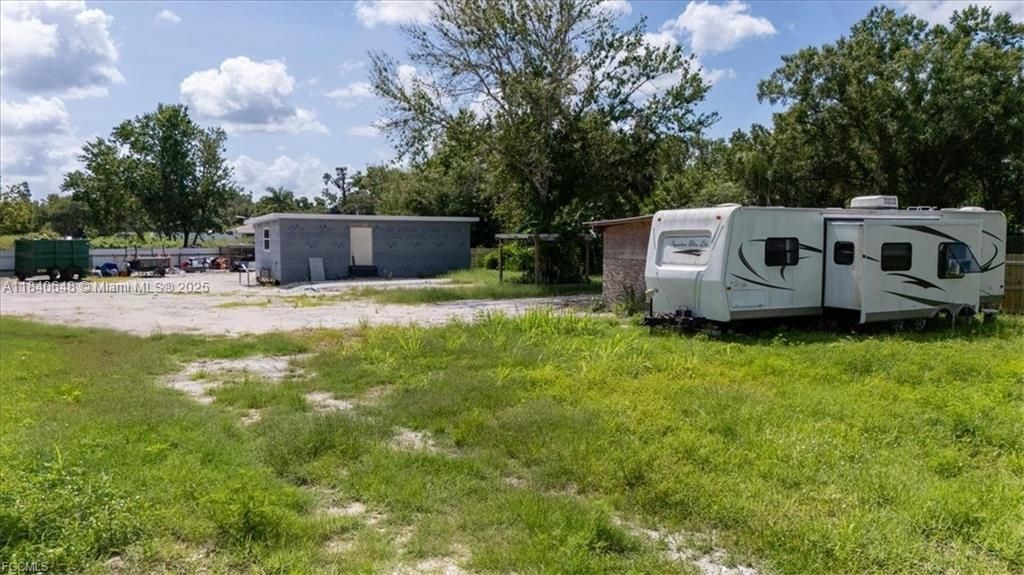 8109 Bartholomew Dr, North Ft. Myers, FL 33917