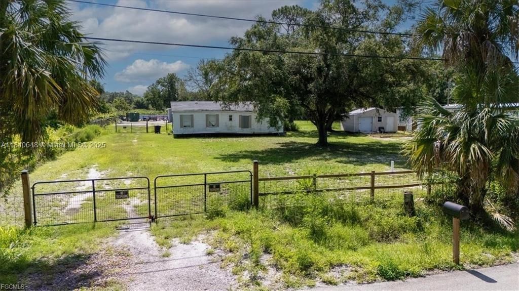 8109 Bartholomew Dr, North Ft. Myers, FL 33917