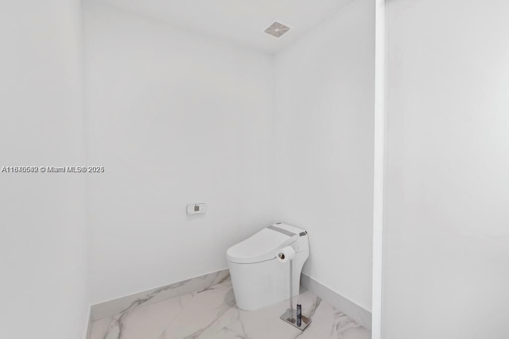 En Venta: $4,999,999 (3 camas, 3 baños, 2340 Pies cuadrados)