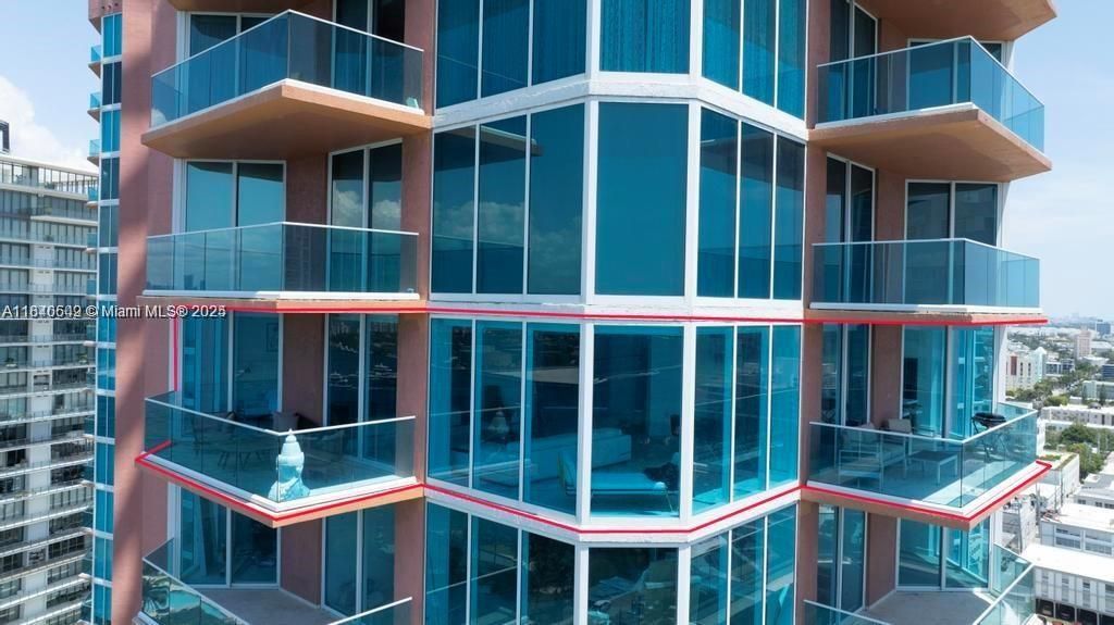 En Venta: $4,999,999 (3 camas, 3 baños, 2340 Pies cuadrados)