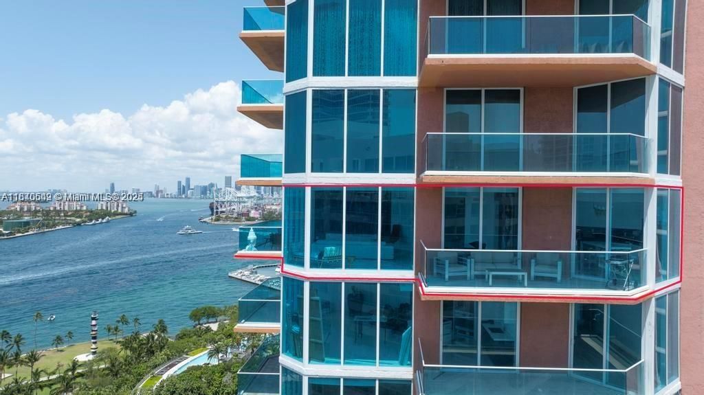 En Venta: $4,999,999 (3 camas, 3 baños, 2340 Pies cuadrados)