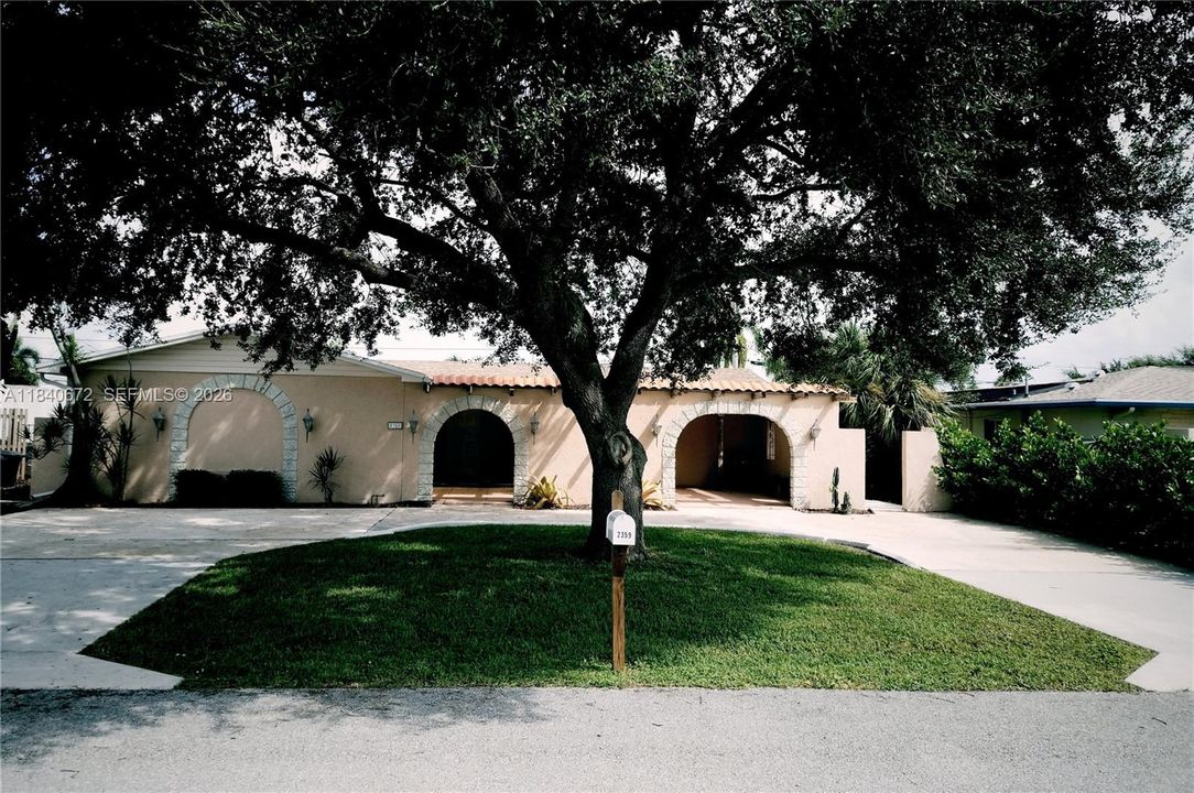 На продажу: $749,000 (3 спален, 2 ванн, 1875 Квадратных фут)