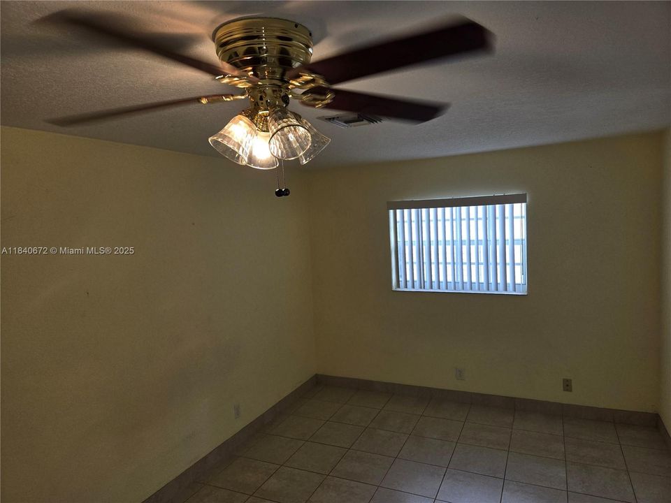 На продажу: $749,000 (3 спален, 2 ванн, 1875 Квадратных фут)