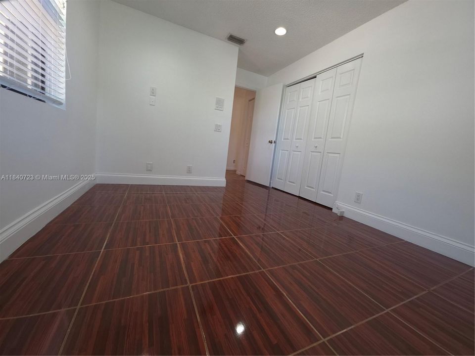 Active With Contract: $639,000 (3 beds, 2 baths, 1611 Square Feet)