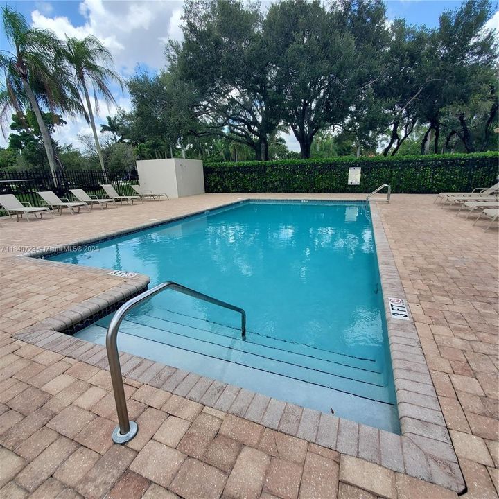 Active With Contract: $639,000 (3 beds, 2 baths, 1611 Square Feet)