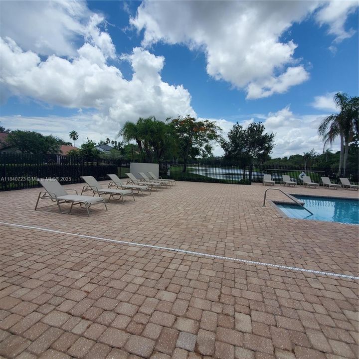 Active With Contract: $639,000 (3 beds, 2 baths, 1611 Square Feet)