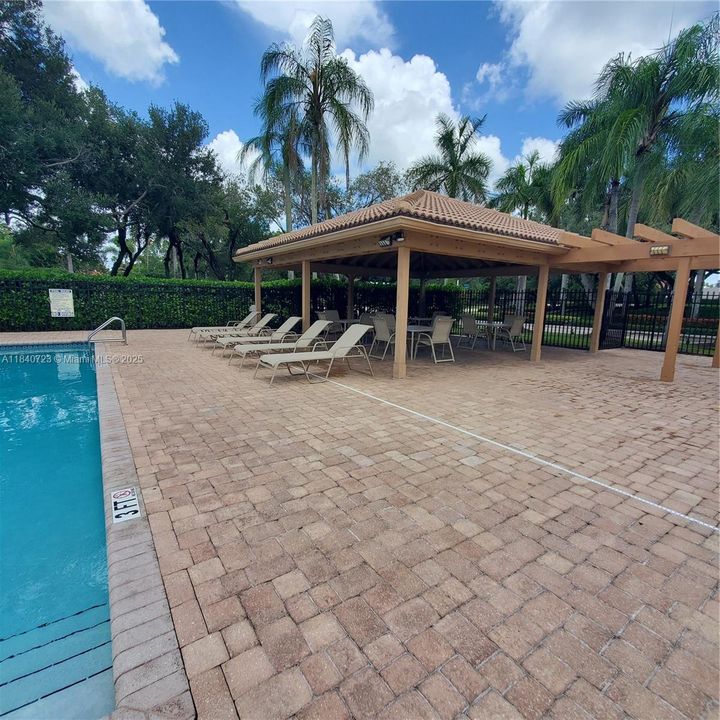 Active With Contract: $639,000 (3 beds, 2 baths, 1611 Square Feet)