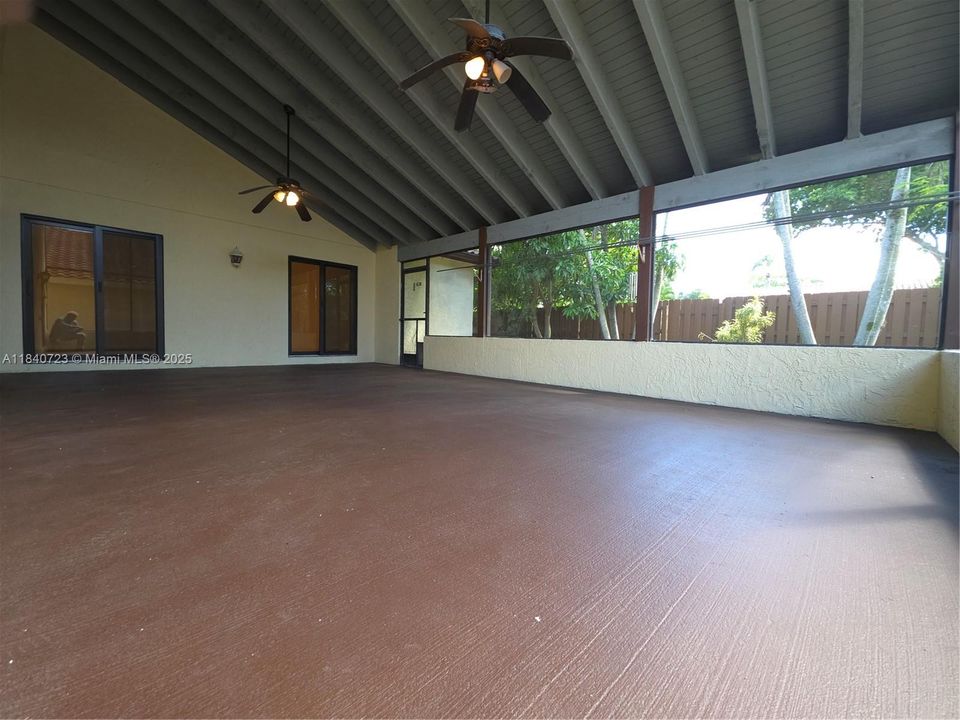 Active With Contract: $639,000 (3 beds, 2 baths, 1611 Square Feet)