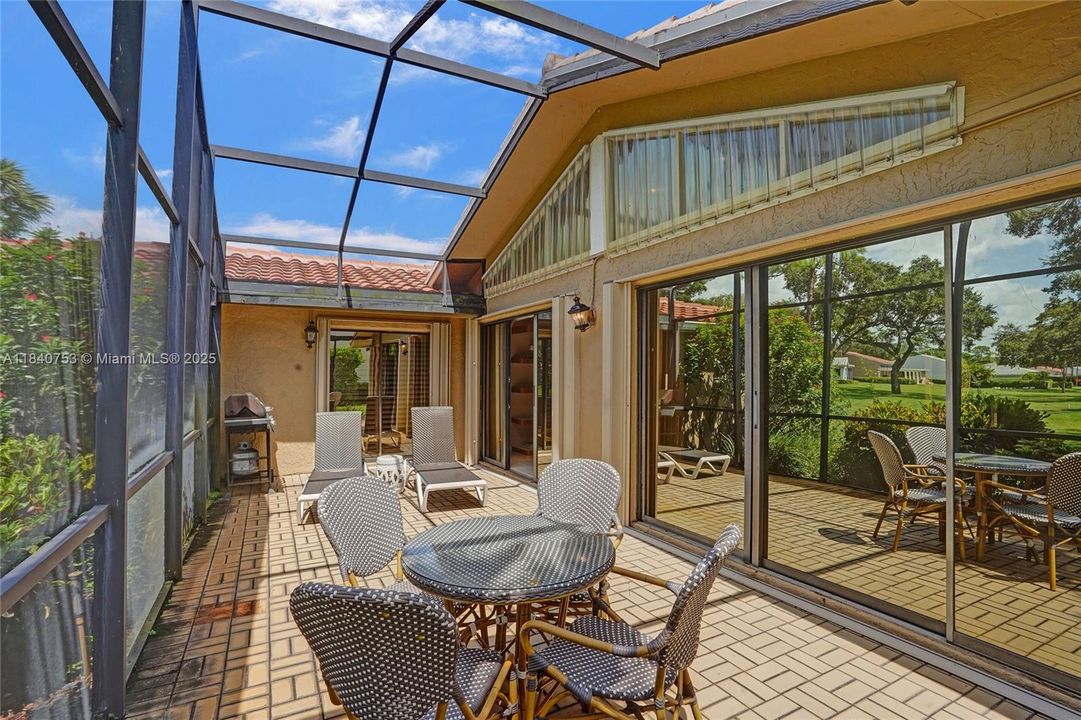 最近售出: $475,000 (2 贝兹, 2 浴室, 3158 平方英尺)