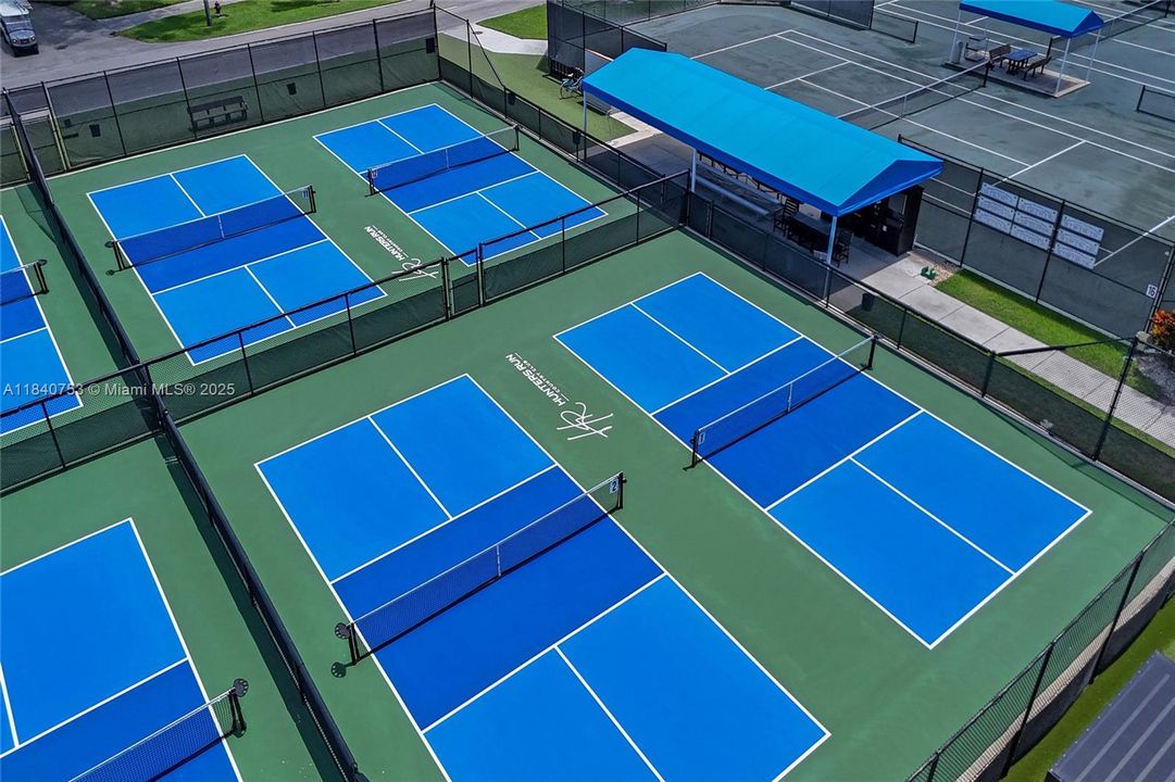 最近售出: $475,000 (2 贝兹, 2 浴室, 3158 平方英尺)